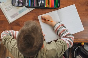 Schule zu hause im Corona Familienalltag